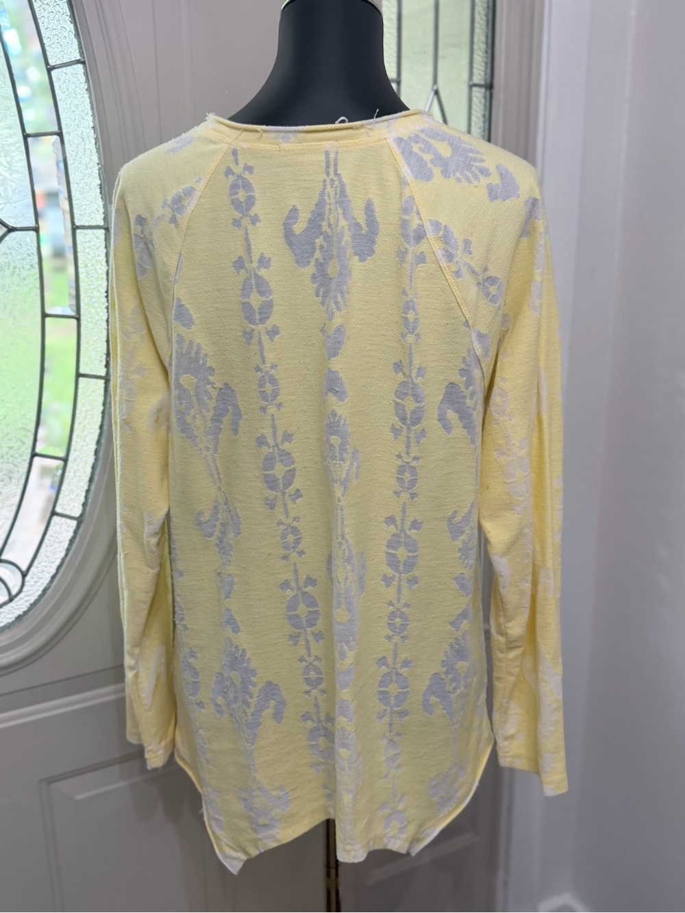 Democracy Yellow Floral Print Long Sleeve Knit Top XL Boho Casual - Picture 5 of 10